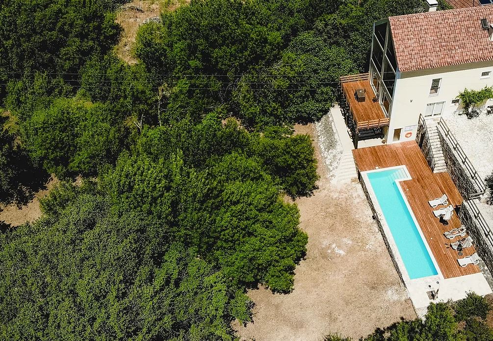 bovenaanzicht minde Villa Yogavakantie